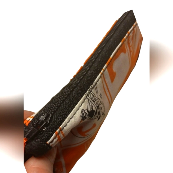 Tennessee Crossbody Purse/Phone carrier with zippered compartment. Handmade - Picture 2 of 5